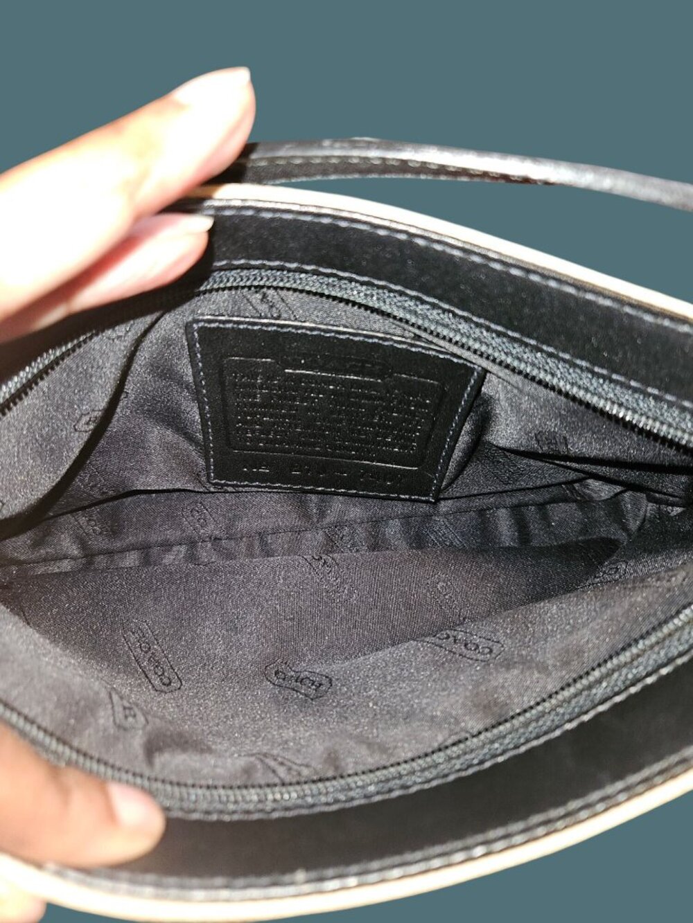 Coach Vintage Mercer Demi Y2K Clean Girl Quiet Luxury Baguette Bag-Tan & Black - Picture 12 of 15